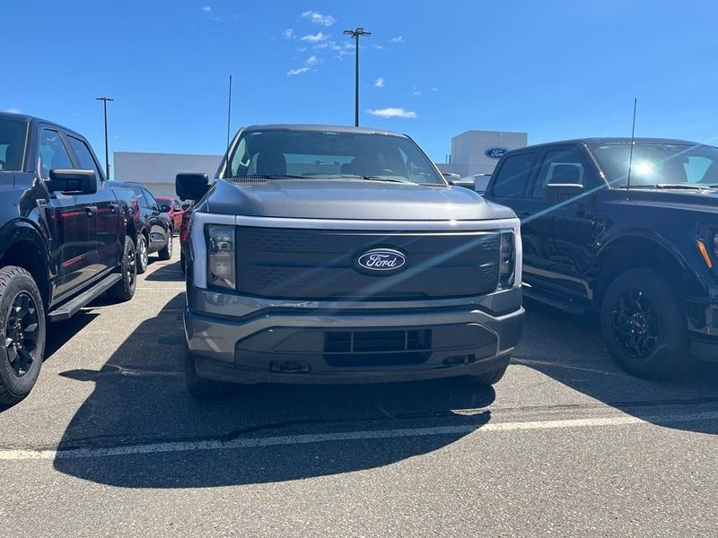 2025 Ford F-150 Lightning