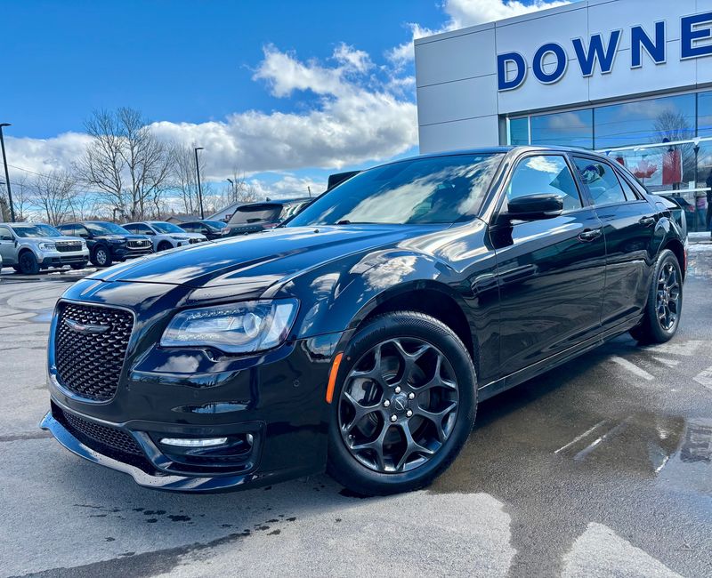 2022 Chrysler 300