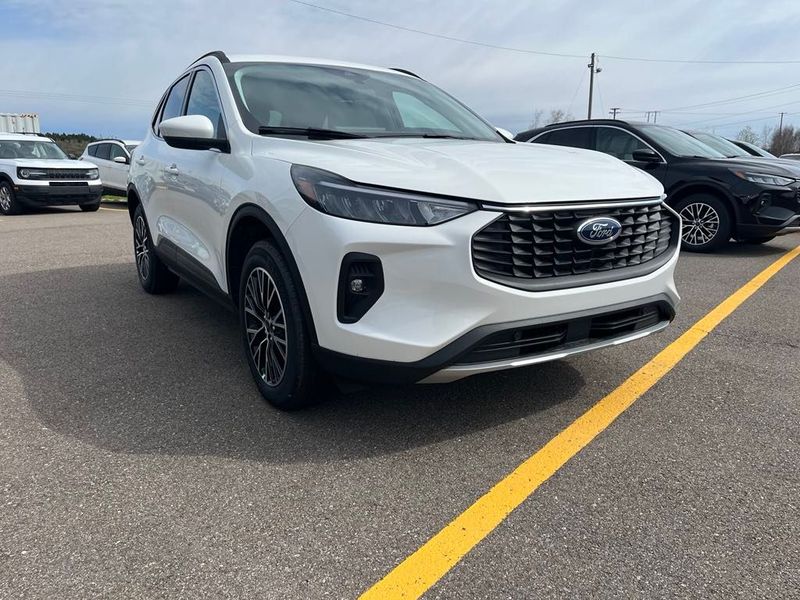2025 Ford Escape