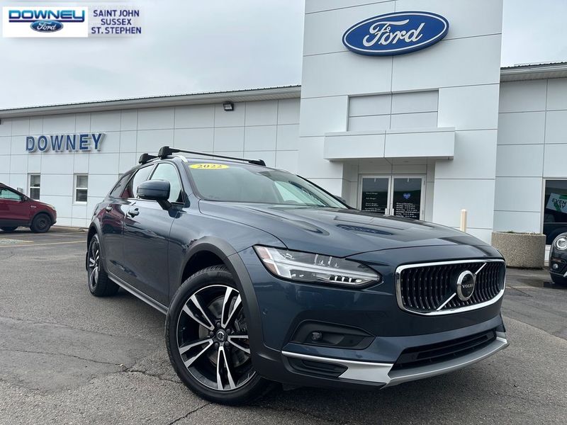2022 Volvo V90 Cross Country
