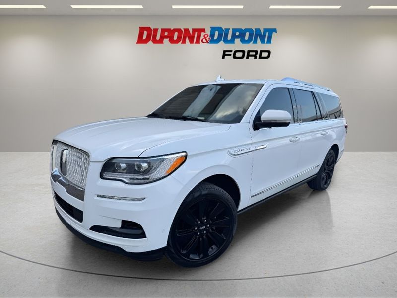 2022 Lincoln Navigator L