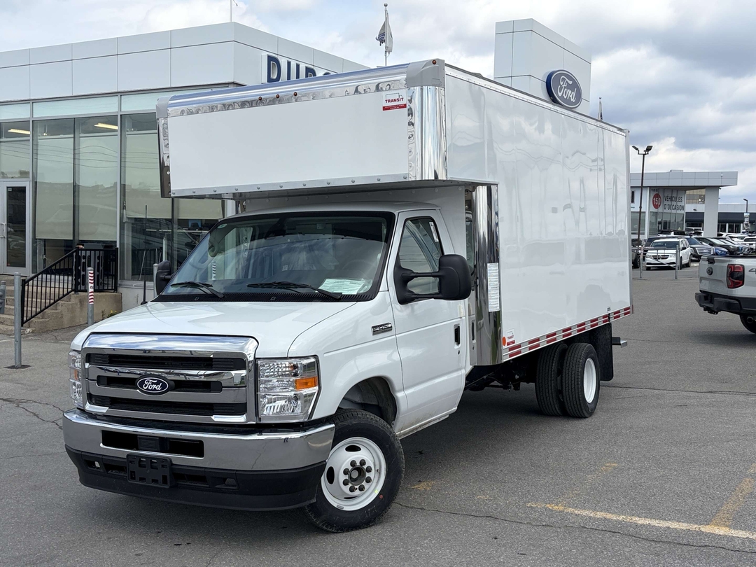 Oxford White 2027 Ford E-Series Chassis Pickup Truck Rear-Wheel Drive Automatic