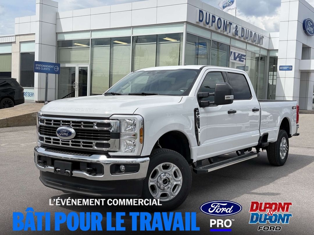 Oxford White 2026 Ford F-250 Super Duty Pickup Truck Four-Wheel Drive Automatic