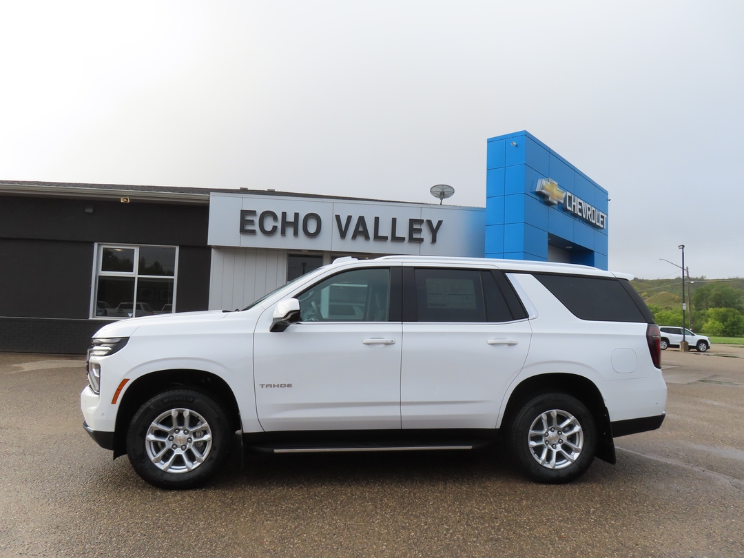 Summit White 2026 Chevrolet Tahoe SUV / Crossover Four-Wheel Drive Automatic