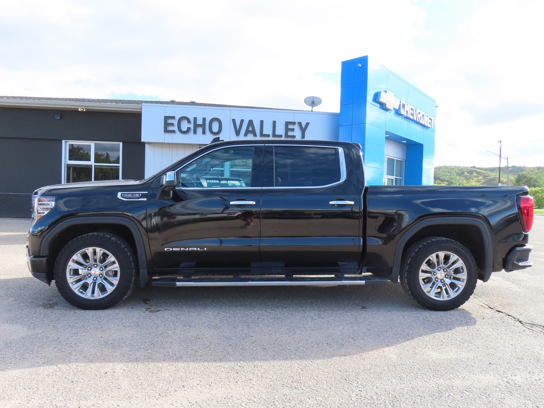 2023 GMC Sierra 1500 Denali Crew Cab 4WD