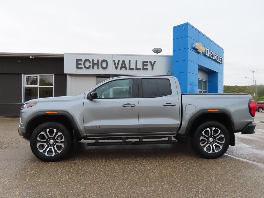2024 GMC Canyon AT4 Crew Cab 4WD