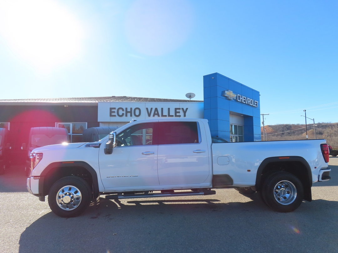 2026 GMC Sierra 3500HD Denali Crew Cab 4WD