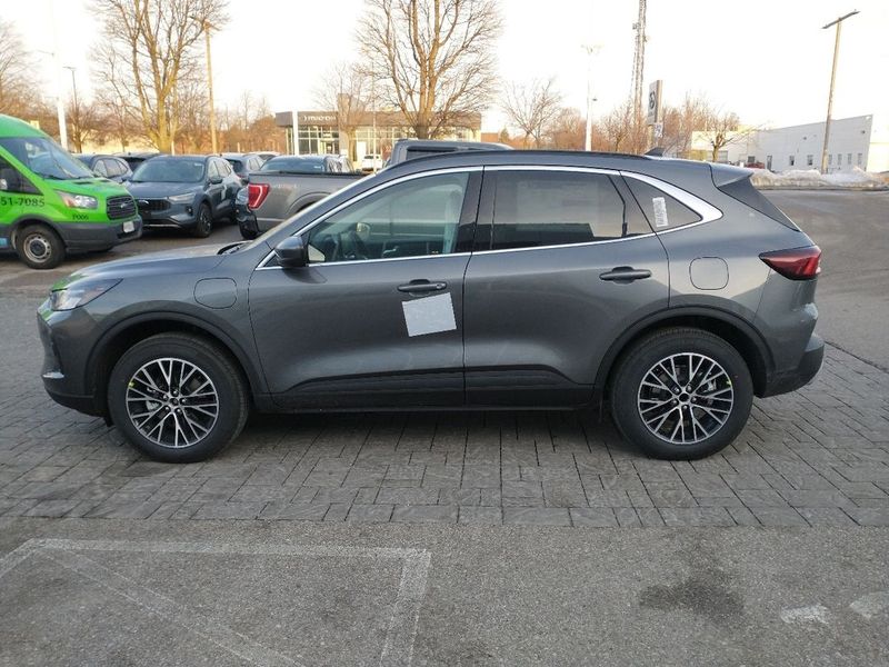 2025 Ford Escape