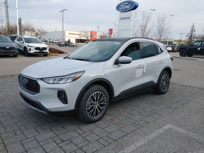 2025 Ford Escape