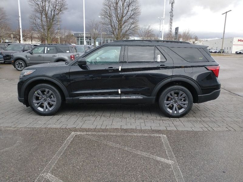 2025 Ford Explorer