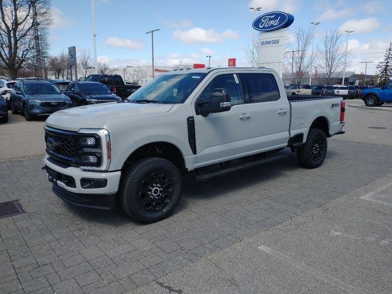 2025 Ford Super Duty F-350 SRW