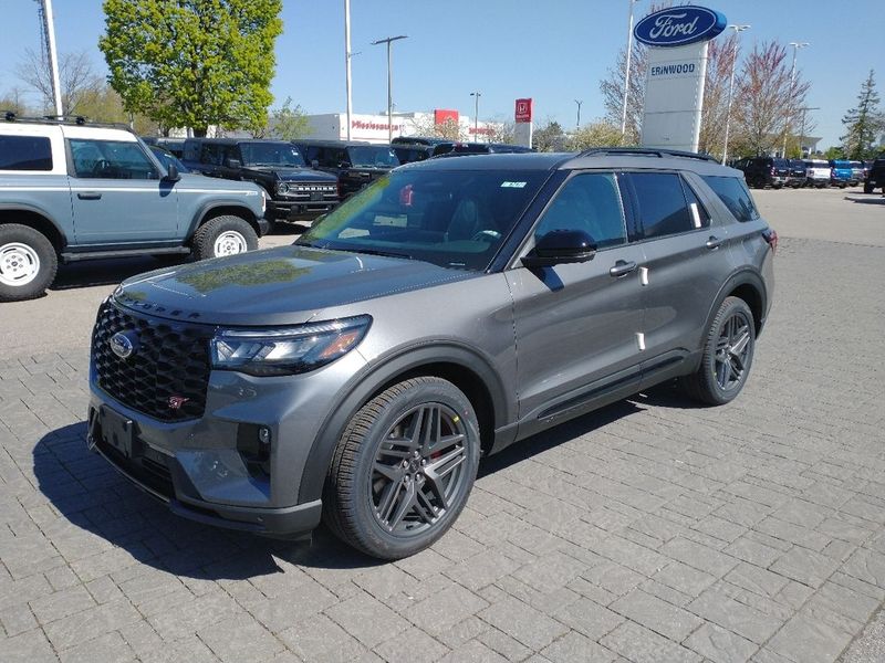 2025 Ford Explorer