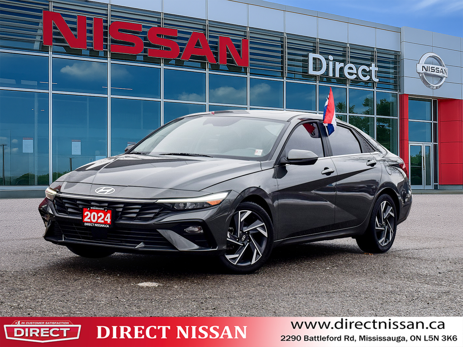 Hyundai Elantra Luxury FWD 2024