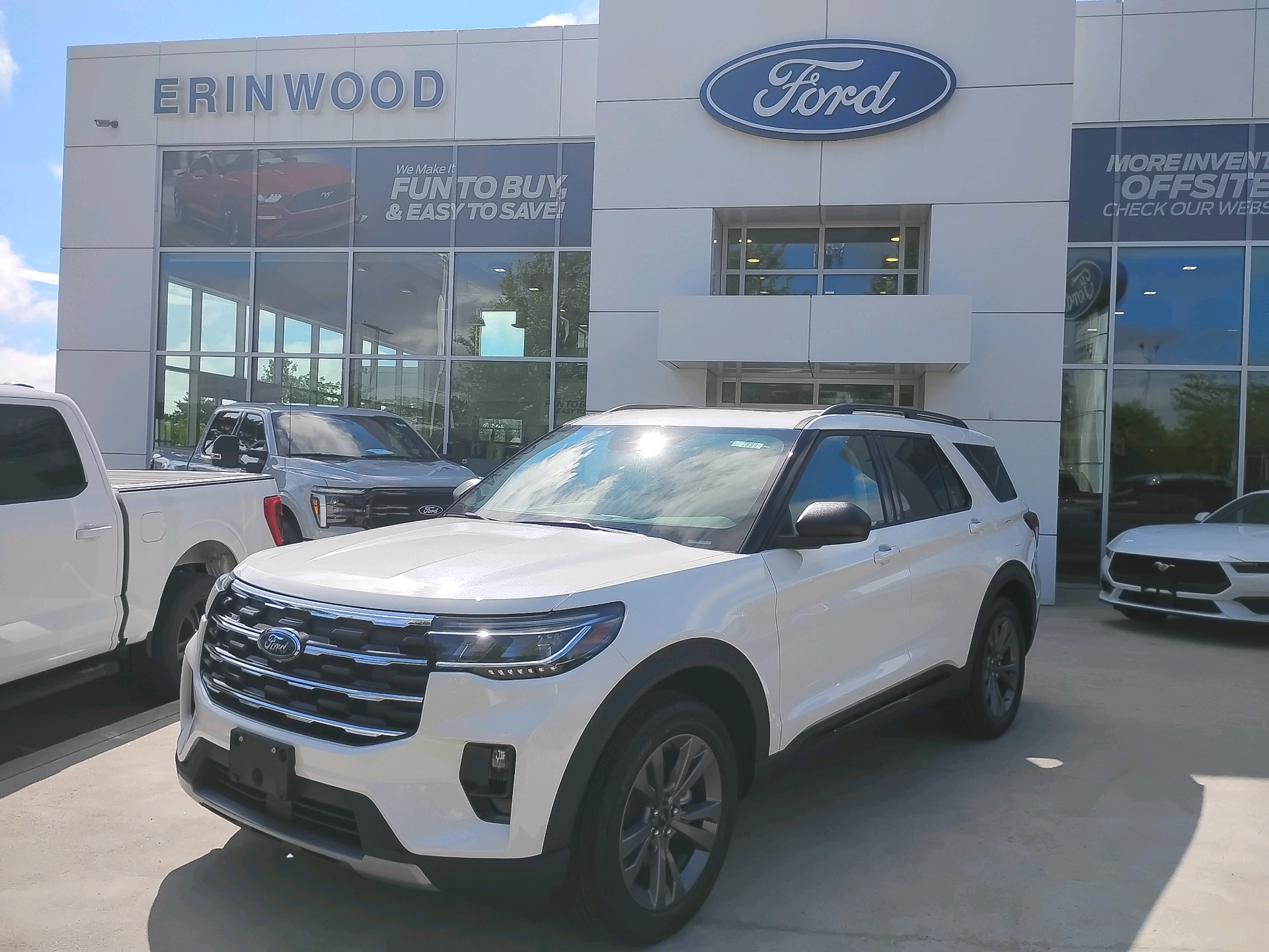 2026 Ford Explorer Active AWD