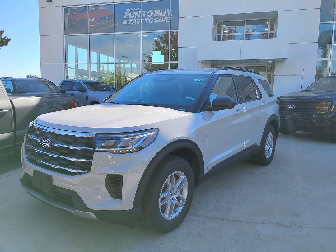 2027 Ford Explorer Active AWD