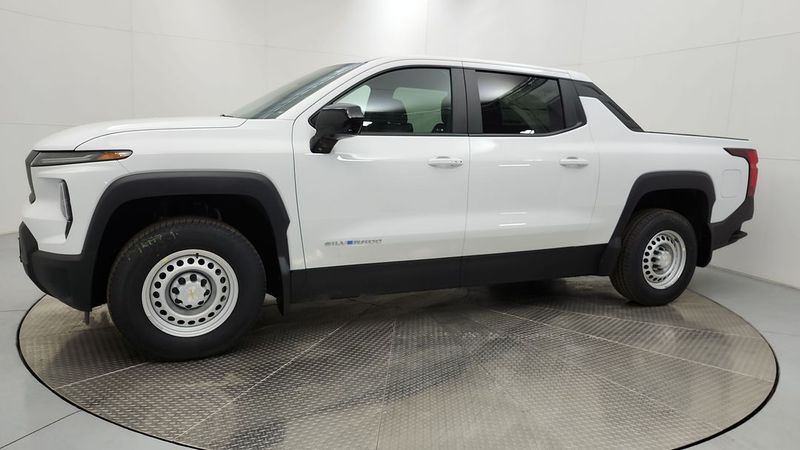 2025 Chevrolet Silverado EV
