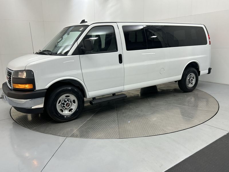 2023 GMC Savana Passenger