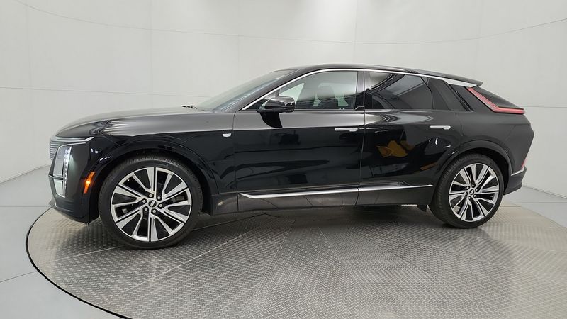 2023 Cadillac LYRIQ