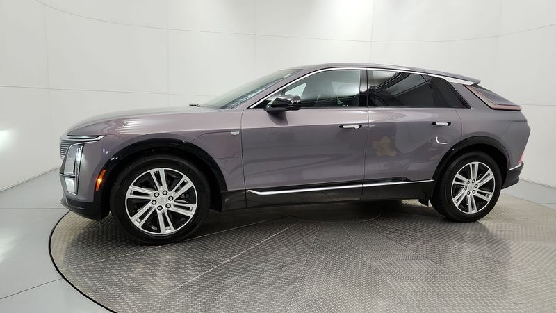 2024 Cadillac LYRIQ