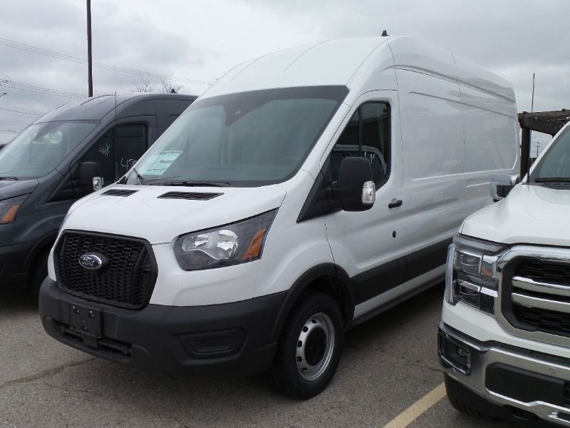2025 Ford Transit Cargo Van