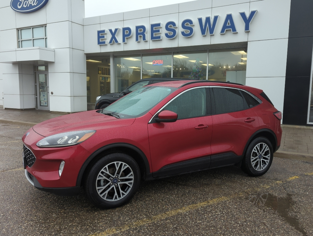 Used 2020 Ford Escape SEL #F20-377 New Hamburg, ON | Expressway Ford