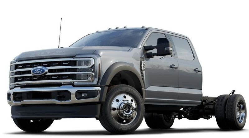 2025 Ford Chassis Cab