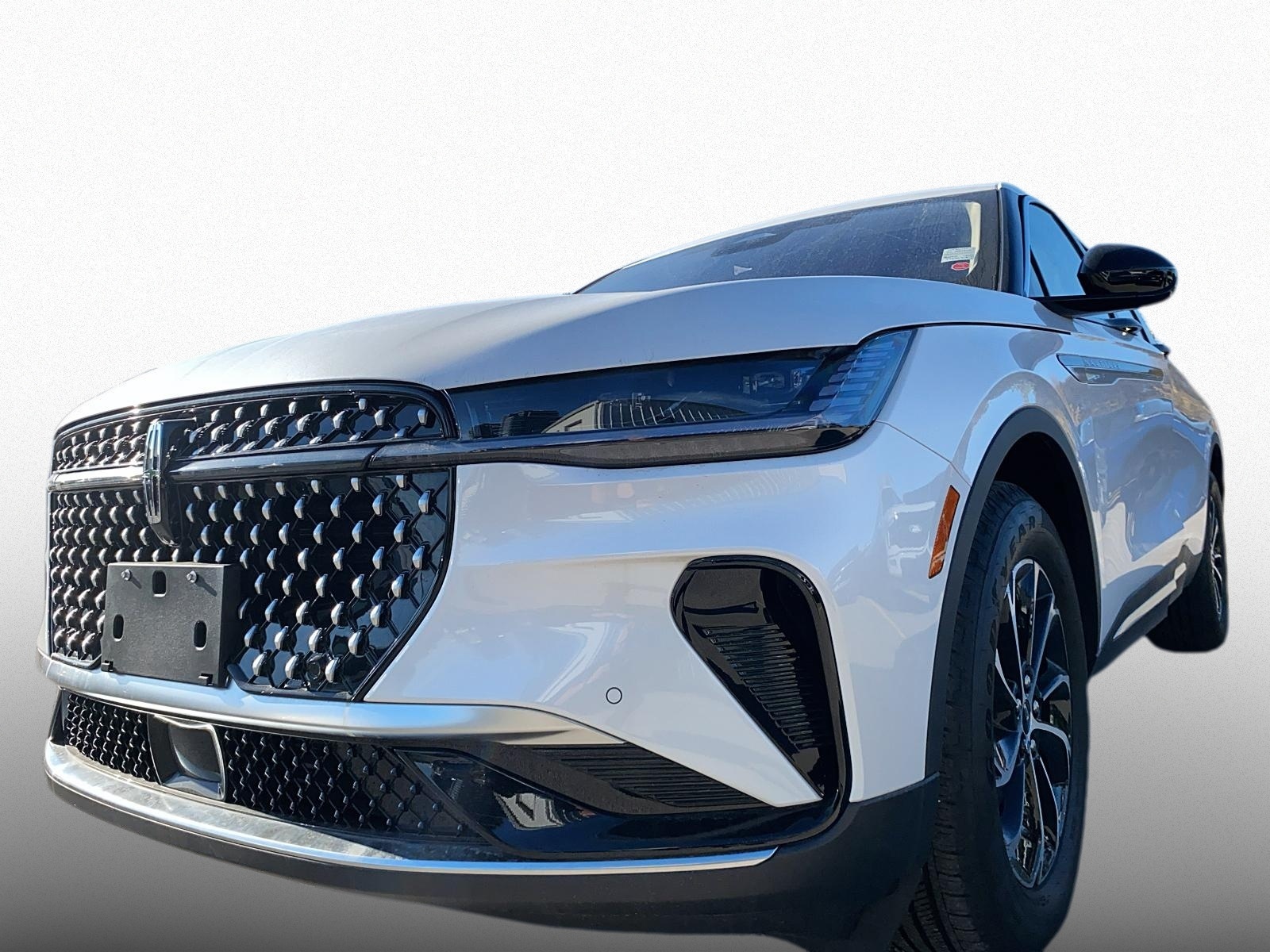 White Platinum Metallic Tri-Coat 2026 Lincoln Nautilus SUV / Crossover All-Wheel Drive Automatic