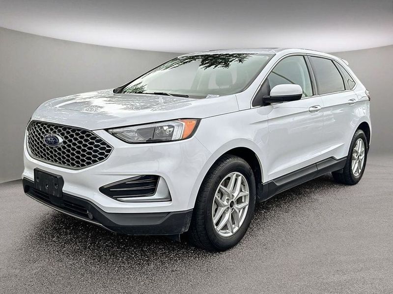 2023 Ford Edge