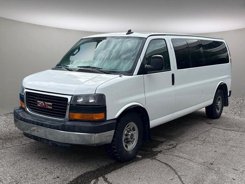 2016 GMC Savana Passenger