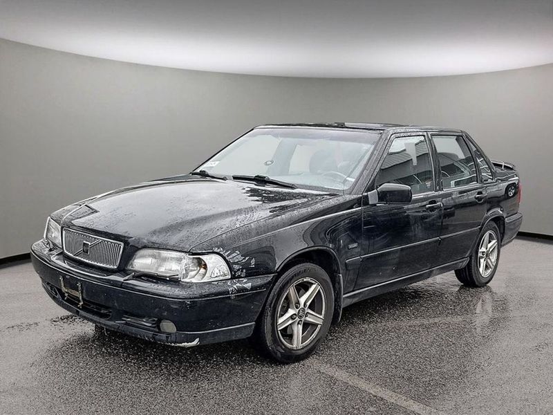 1998 Volvo S70 Series Sedan