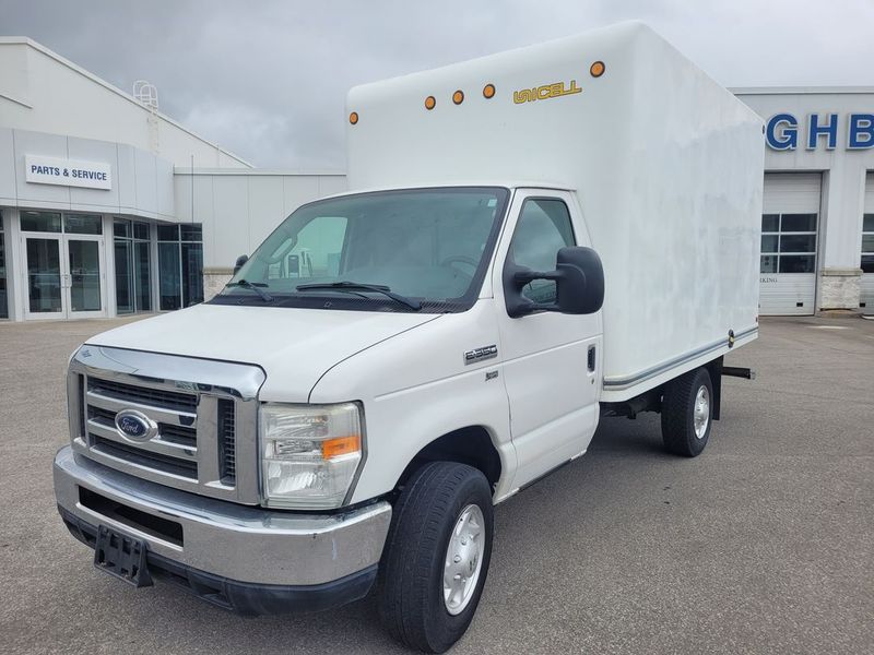 2011 Ford E-350SD
