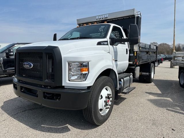 2025 Ford F-650 F-750