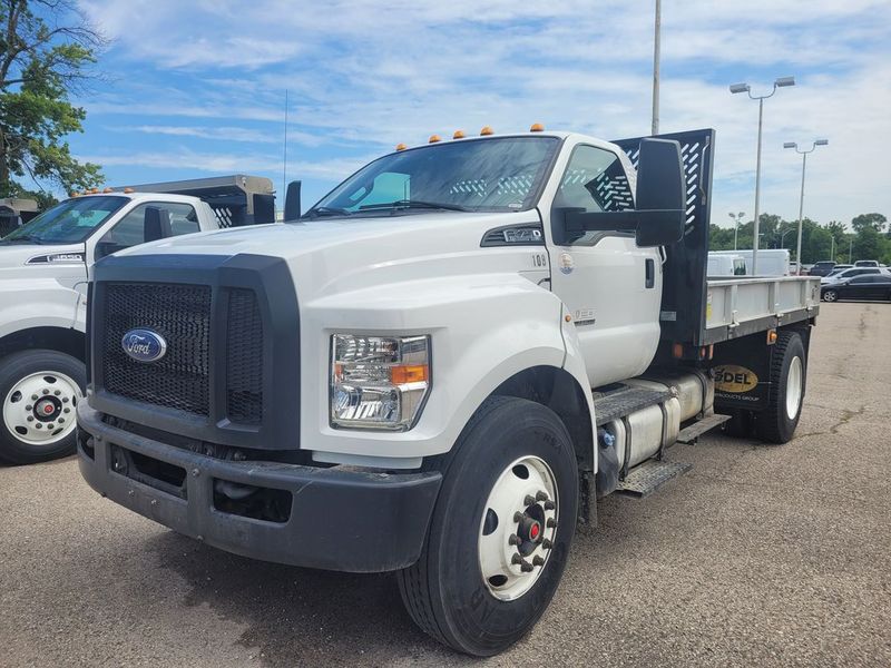 2021 Ford F-750SD