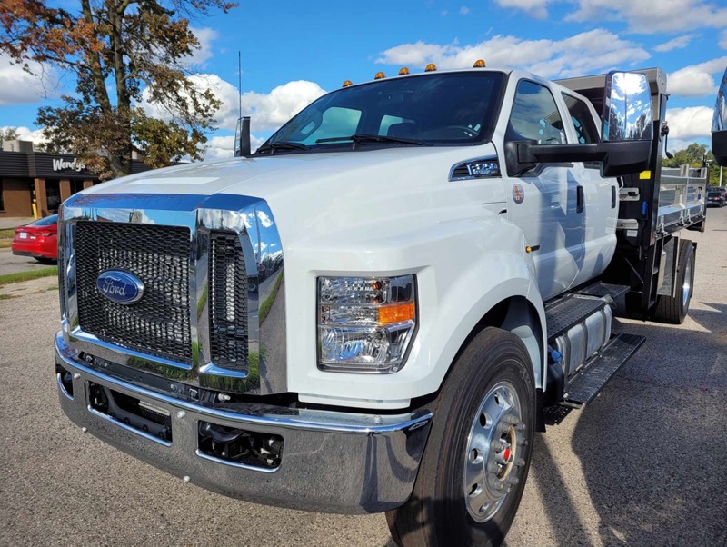 Владелец кемпера «World Cruiser» на базе Ford F-750 не смог найти покупателя на машину