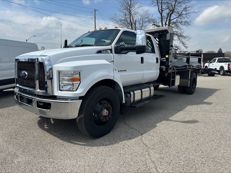 2025 Ford F-650 F-750