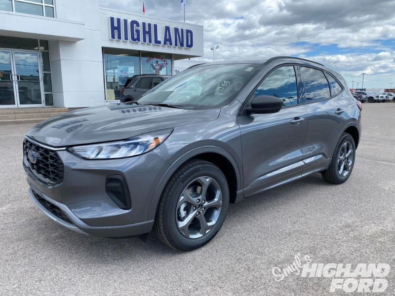 New 2024 Ford Escape ST-Line #XP017 Sault Ste. Marie, ON | Highland Ford