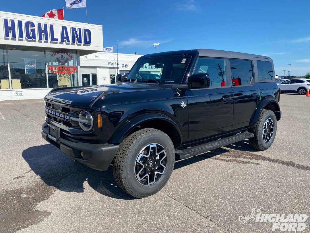 New 2024 Ford Bronco Outer Banks #BP038 Sault Ste. Marie, ON | Highland ...