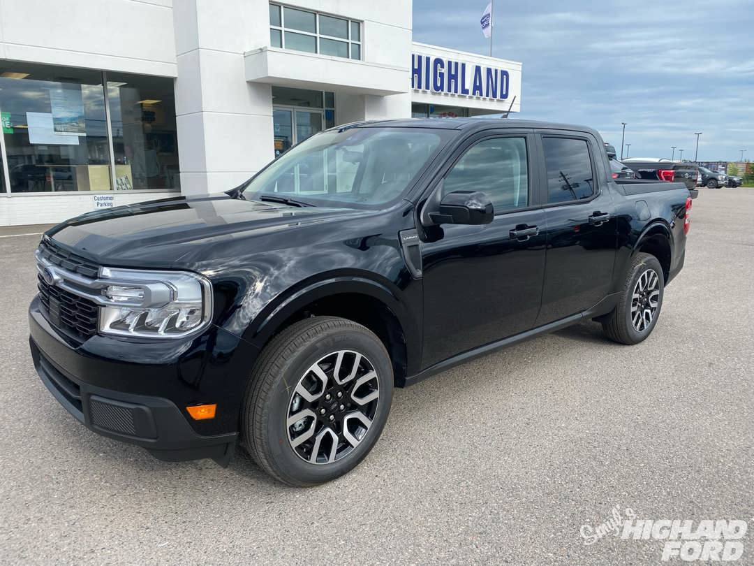 New 2024 Ford Maverick LARIAT #TP074 Sault Ste. Marie, ON | Highland Ford