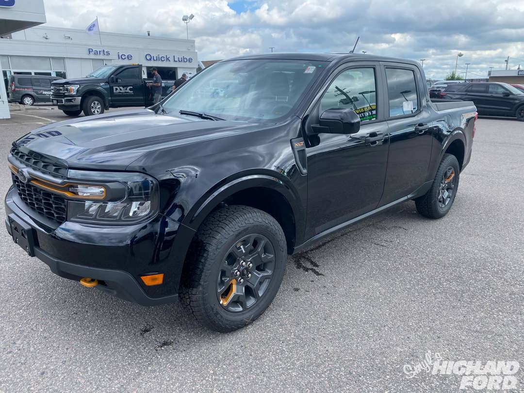 New 2024 Ford Maverick XLT #TP080 Sault Ste. Marie, ON | Highland Ford