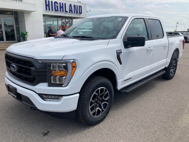 New 2023 Ford F-150 XLT #TN106 Sault Ste. Marie, ON | Highland Ford