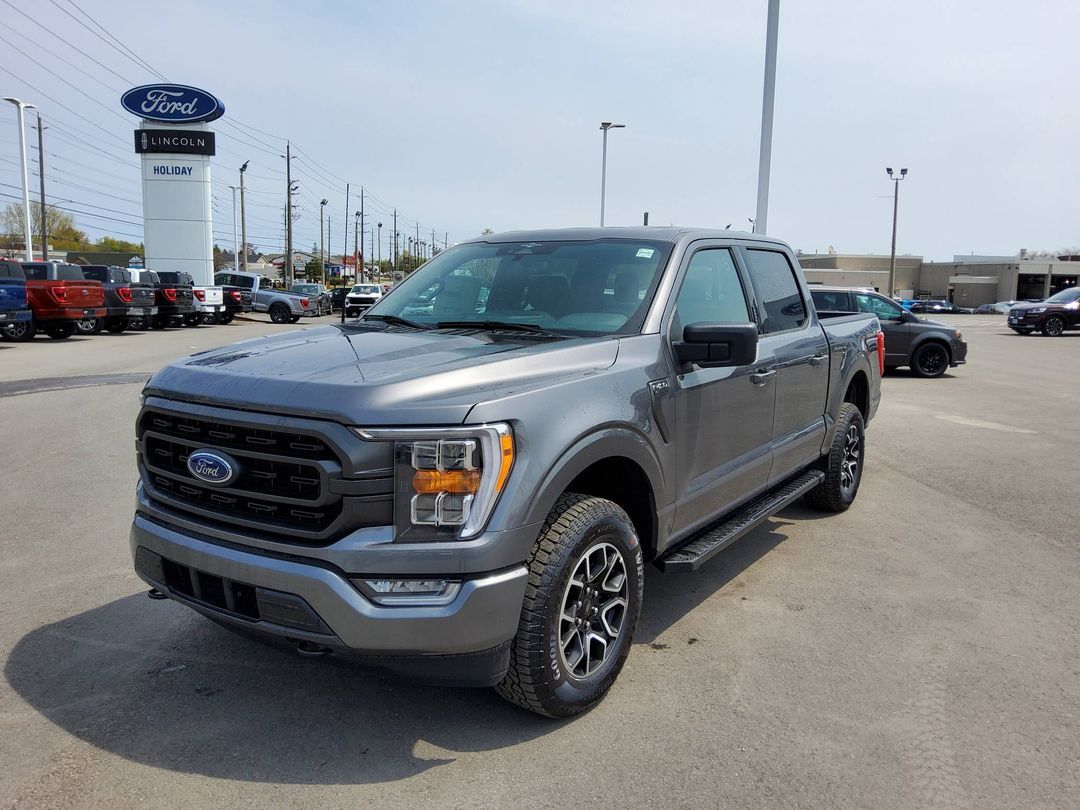 New 2023 Ford F-150 XLT #23032 Peterborough, ON | Holiday Ford