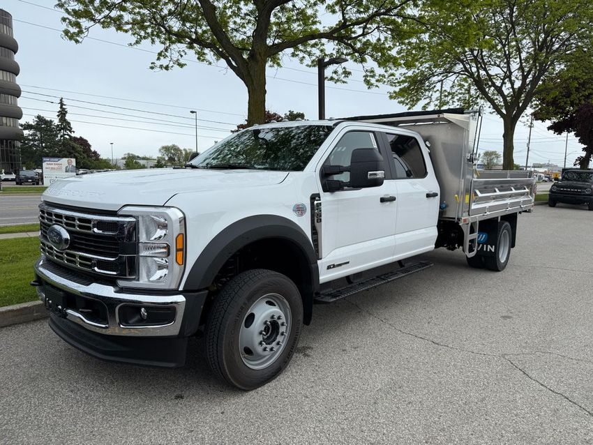 2025 Ford Super Duty F-550 DRW