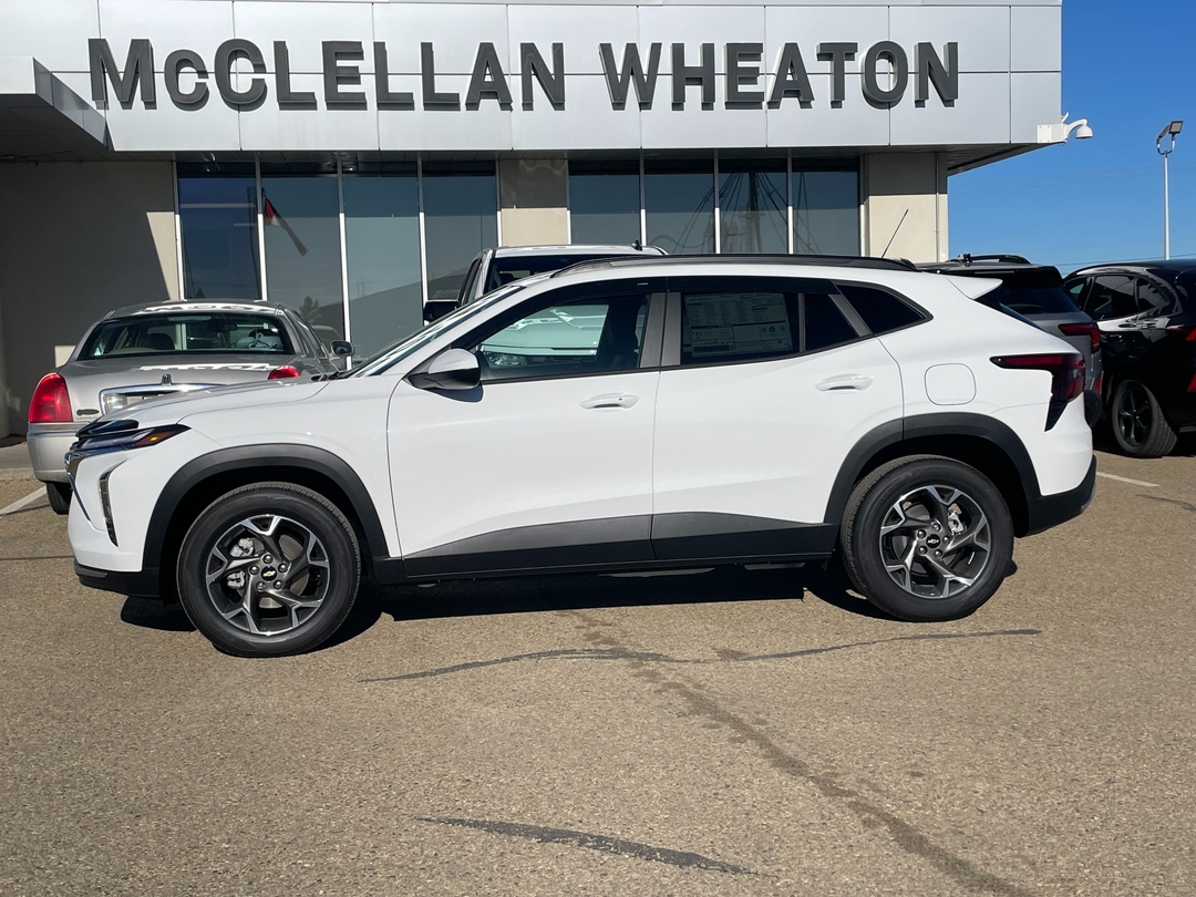 2026 Chevrolet Trax LT FWD