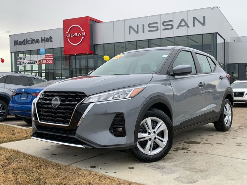 2025 Nissan Kicks Play