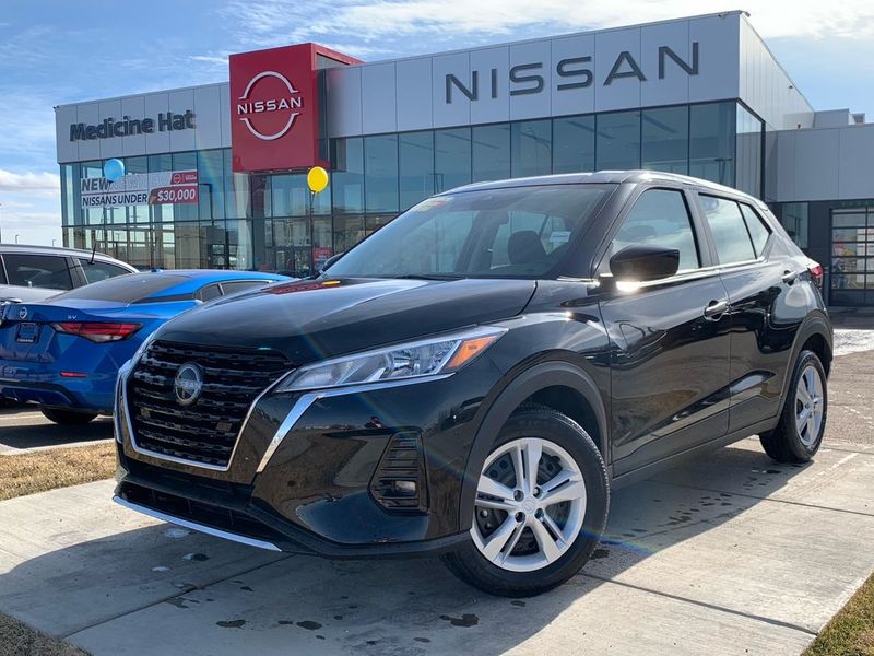 2025 Nissan Kicks Play