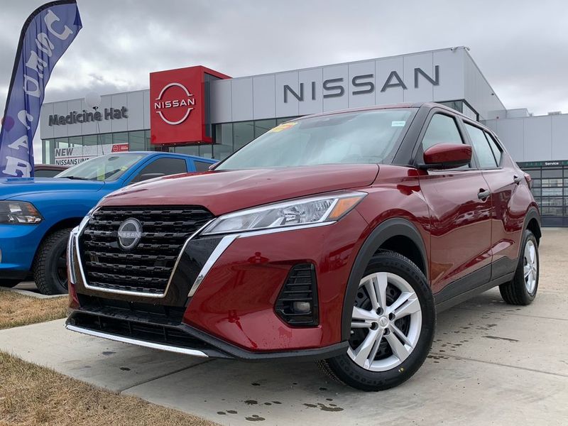 2025 Nissan Kicks Play