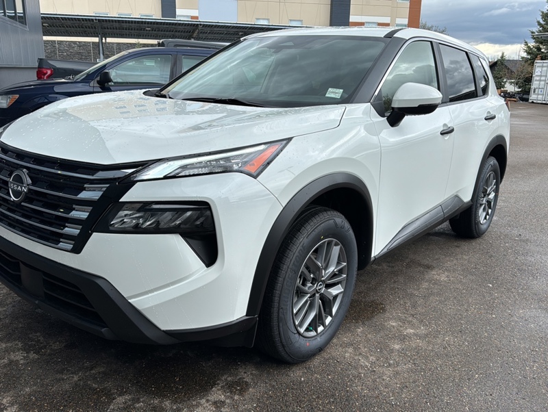 New 2024 Nissan Rogue S 4RG5628 Medicine Hat, AB Medicine Hat Nissan