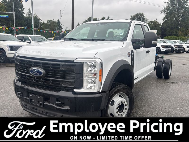2023 Ford Super Duty F-550