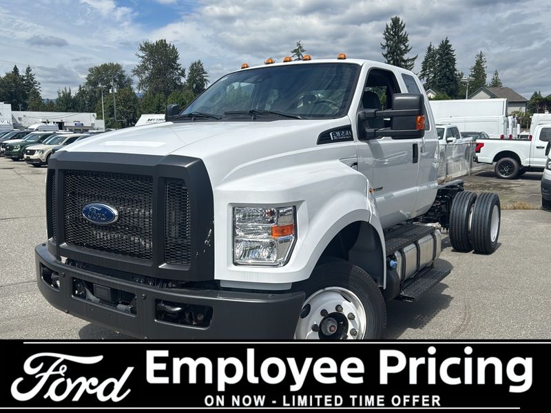 2025 Ford F-650 F-750