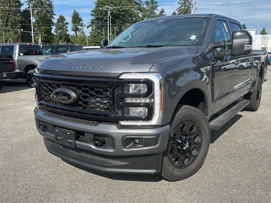 2026 Ford Super duty F-350 lariat (photo 1 of 20)